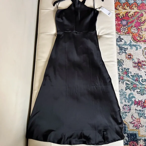 Bonheur D’Amour Noelle keyhole dress - Picture 8 of 9